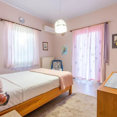 Apartment Maistros *