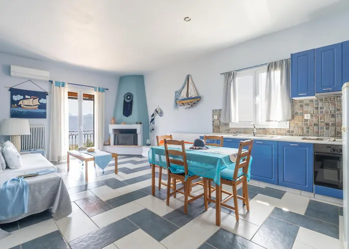 Maistros Studios * Galaxidi