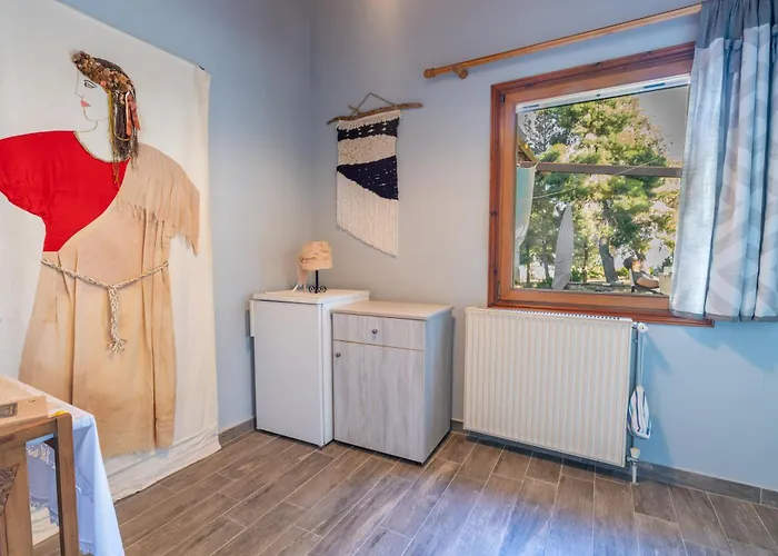 Maistros Studios Apartment