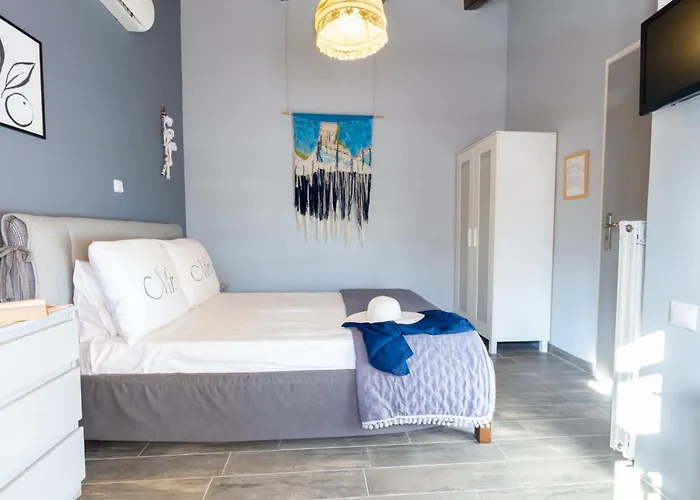 Maistros Studios Apartment